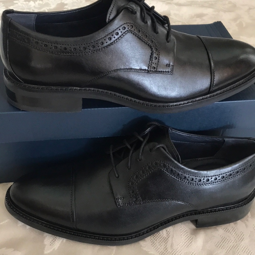 COLE HAAN Buckland Cap Toe Oxford - Picture 4 of 8